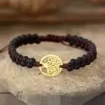 Pulsera de jaspe africano hecha a mano con el símbolo del Árbol de la Vida. El Árbol de la vida representa la esencia de nuestra propia existencia y transmite una gran fuerza y positivismo.