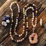 Collar de la profunda reflexión con piedras y drusa del Nepal