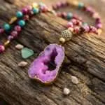 Collar de la profunda reflexión con piedras y drusa del Nepal