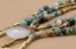 Collar de Ranakpur con ónix y piedras naturales de la India