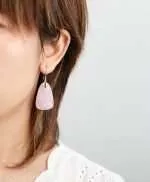Pendientes del amor incondicional de cuarzo rosa o nácar