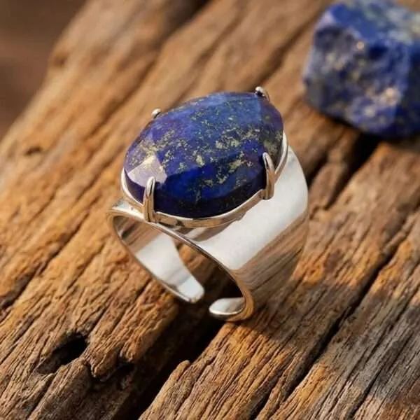 Anillo de la importancia de la voz interior de lapislázuli