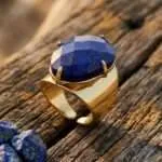 Anillo de la importancia de la voz interior de lapislázuli