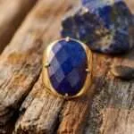 Anillo de la importancia de la voz interior de lapislázuli