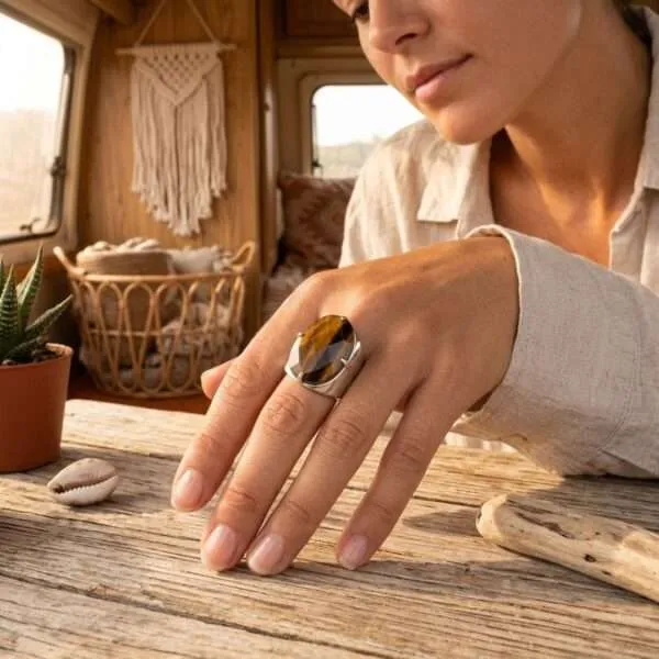Anillo del tercer ojo con piedra de ojo de tigre