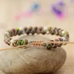 Pulsera de la relajación con piedras de jaspe
