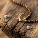 Gargantilla del apoyo y el optimismo con piedras variadas semipreciosas