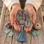 Collar Japa Mala de 108 cuentas del Nepal con piedras energéticas