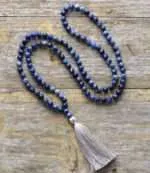 Collar Japa Mala de 108 cuentas con piedras de sodalita facetada