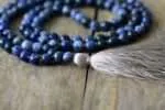Collar Japa Mala de 108 cuentas con piedras de sodalita facetada
