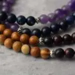 Collar Japa Mala tibetano de 108 cuentas con amatista, ágata y jaspe