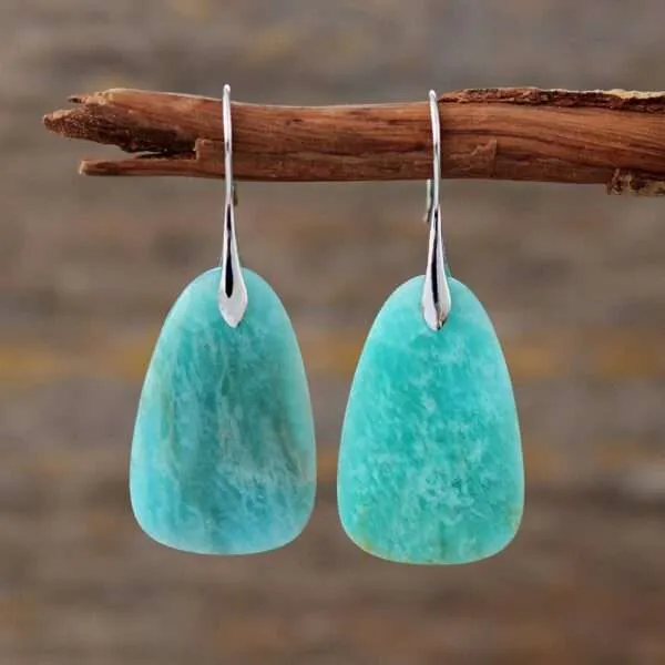 Pendientes bohemios del bienestar con uno mismo con piedras de amazonita