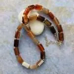 Colgante del buen acompañante de viaje con piedras semipreciosas