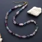 Colgante del buen acompañante de viaje con piedras semipreciosas