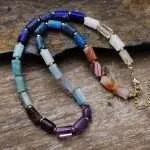 Colgante del buen acompañante de viaje con piedras semipreciosas