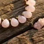 Collar de la conexión con el alma gemela de cuarzo rosa o fluorita