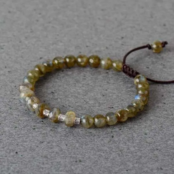 Pulsera del alivio de la ansiedad con piedras semipreciosas de labradorita o apatita