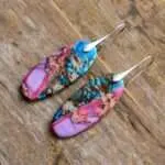 Pendientes boho chic de los viajes cuánticos con piedras de jaspe