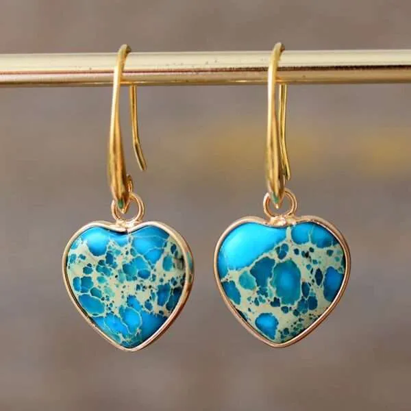Pendientes boho del revivir del amor con piedras de jaspe y forma de corazón