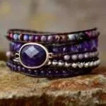 Pulsera hippie chic de la comprensión de nuestro entorno con amatista y jaspe
