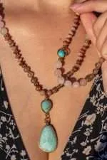 Colgante boho de la seguridad con piedras de amazonita y turquesa