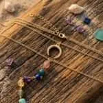 Collar Boho de los Siete Planos con Piedras Naturales
