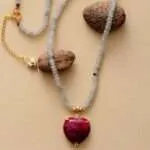Collar del perdón con uno mismo con corazón de piedra natural de jade o jaspe