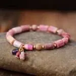 Pulsera bohemia de la curación de las heridas con rodonita o amazonita