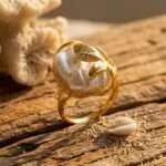 Anillo del verdadero propósito del yo interno con perlas de agua dulce