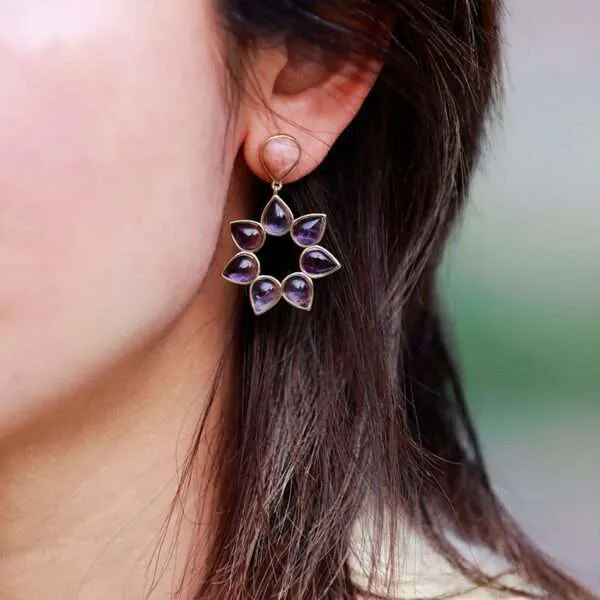 Pendientes boho de la flor que no se marchita con piedras de amazonita o amatista