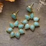 Pendientes boho de la flor que no se marchita con piedras de amazonita o amatista