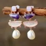 Pendientes gypsy con perlas de agua dulce y piedras naturales