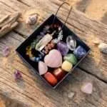 Cajita regalo con piedras naturales del equilibrio de los 7 chakras