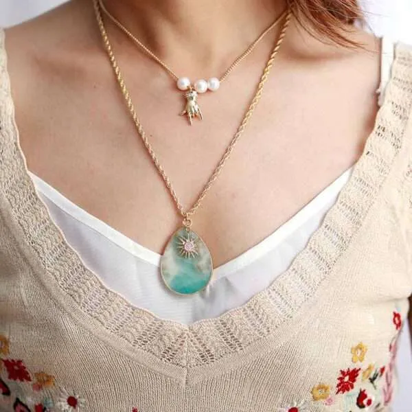 Colgante de la bondad y la dulzura con amazonita y cadena chapada en oro