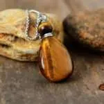 Difusor ojo de tigre, amatista o cuarzo rosa para aceites esenciales o perfume