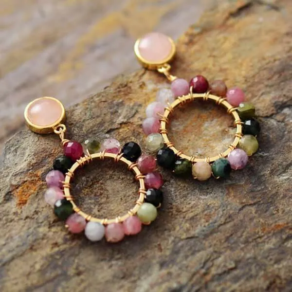 Pendientes del equilibrio de las energías masculina – femenina con piedras