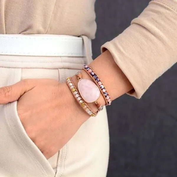 Pulsera bohemia de las emociones no expresadas con cuarzo rosa