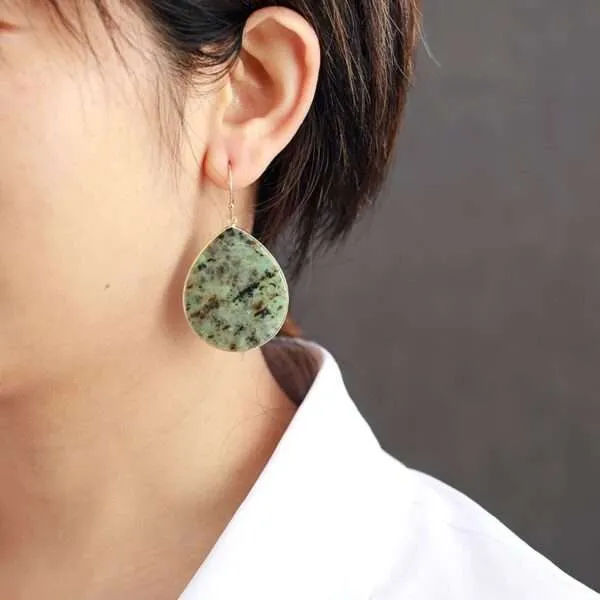 Pendientes elegantes con lapislázuli, ojo de tigre o turquesa africana