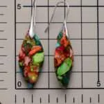Pendientes boho en forma de hoja de colores con piedras de jaspe