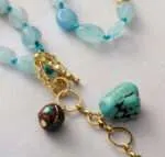 Collar lariat con piedras de aguamarina, cuarzo rosa, turquesa y perla