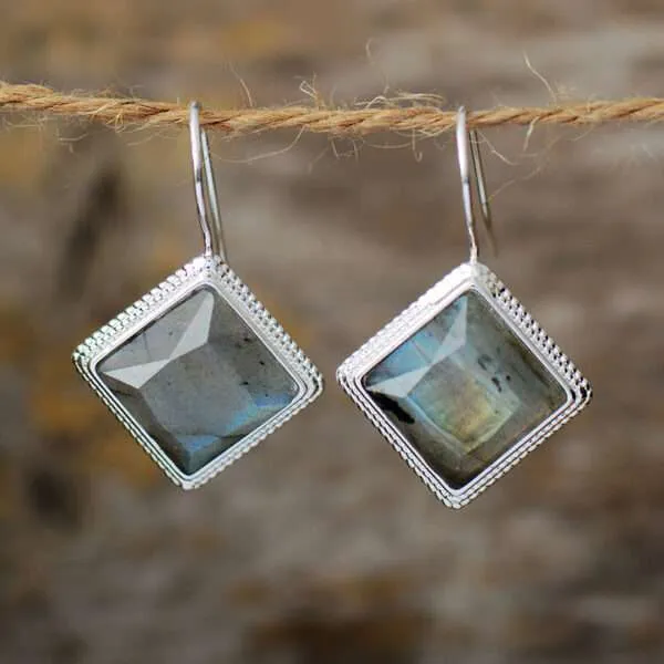 Pendientes bohemios en forma de rombo con labradorita, amatista o lapislázuli