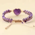 Pulsera del corazón contento con piedras de amatista, jaspe o rodonita