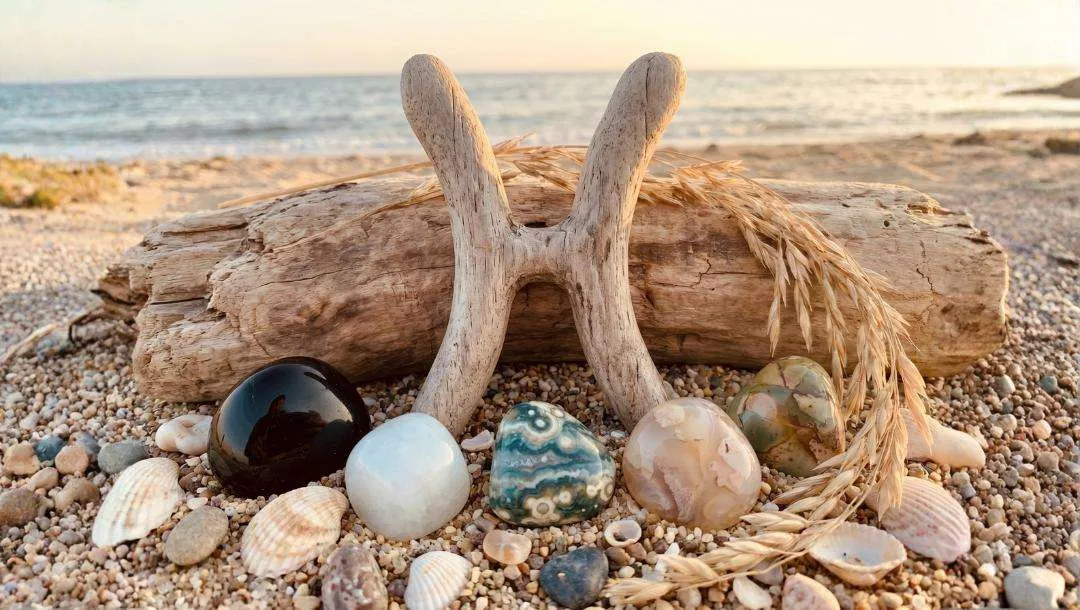 Las 5 Piedras para Piscis que Deberías Llevar Puestas