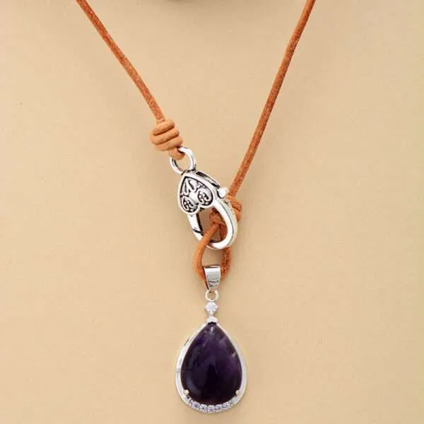 Gargantilla boho del aumento de la motivación con piedra de amatista