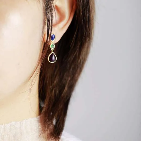 Pendientes bohemios chapados en oro con mezcla de piedras naturales
