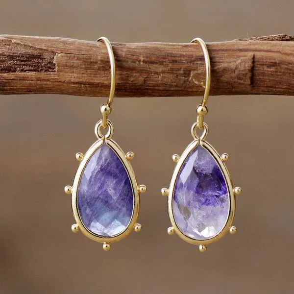 Pendientes boho del bienestar mental con piedras naturales de fluorita