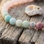 Collar Japa Mala 108 cuentas con amazonita, rodonita, cuarzo rosa y cuarzo cristal