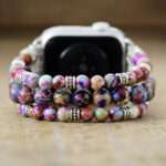 Correa Apple Watch elástica con símbolo OM y piedras de jaspe