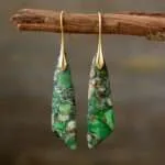 Pendientes boho del feliz enraizamiento con piedras de jaspe