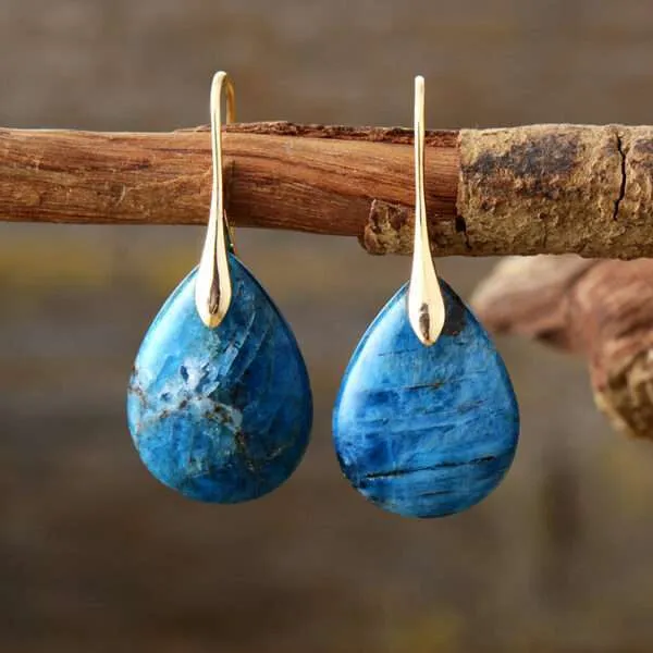 Pendientes boho de las tres piedras oscuritas con apatita, amatista o lapislázuli